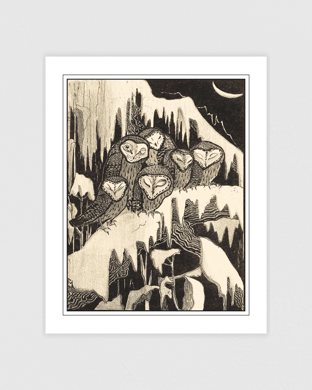 Bild på Zes kerkuilen slapend op besneeuwde takken