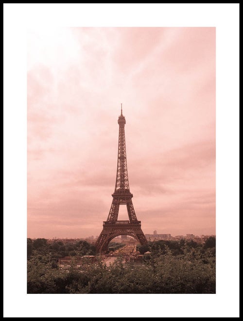 P76501027_Eiffeltorn_Och_Rosa_Himmel_30x40_WEBB.jpg